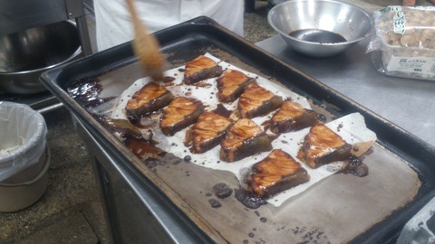 今が旬!寒ブリからブリ大根、照り焼き、そしてお刺身ができました。_d0182179_20293519.jpg