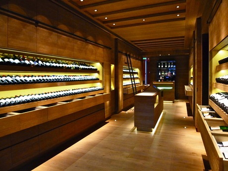 NEW !! Les Caves de Taillevent - 新!レ・カーヴ・ドゥ・タイユヴァン_a0231632_1565025.jpg