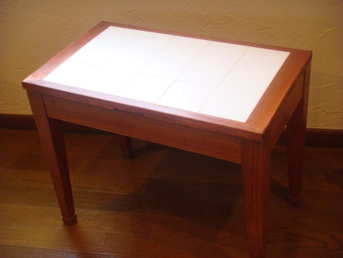 ちょっとリメイク＞ ピアノの椅子がサイドテーブルに : ゆうゆう素敵に