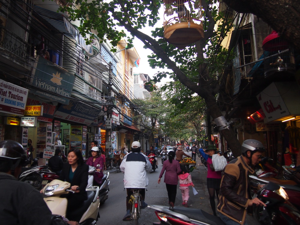 2013ベトナム縦断の旅vol.1~旅のはじめは混沌とした古都ハノイから~_f0276498_21355351.jpg