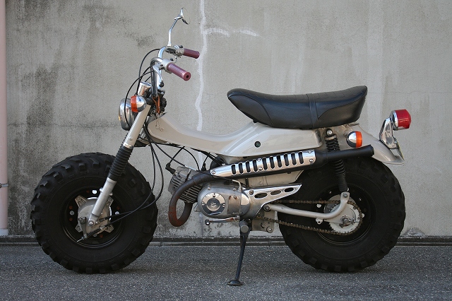 特選中古車情報 オシャレなバンバン50改90仕様!_a0164918_1030524.jpg