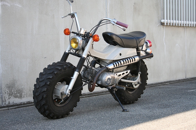 特選中古車情報 オシャレなバンバン50改90仕様!_a0164918_10321039.jpg