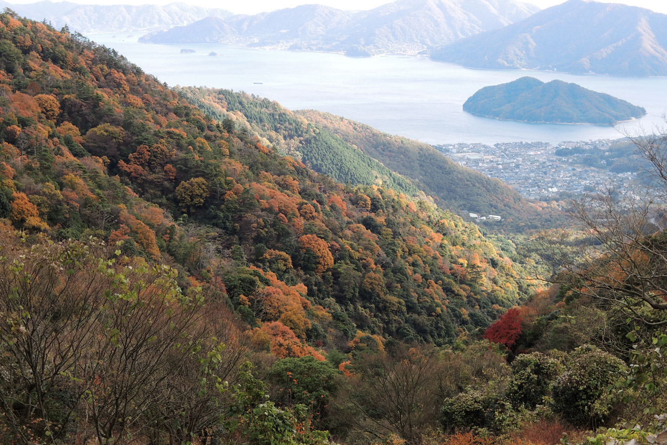 ６-晩秋の中国地方くるま旅（広島瀬戸内海呉～三原）_a0216227_2262576.jpg