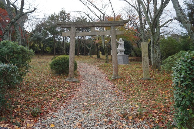 晩秋奈良から桜井線の旅、相撲神社訪ねてローカル線の旅、素晴らしい大兵主神社の秋を訪ねて_d0181492_22114953.jpg