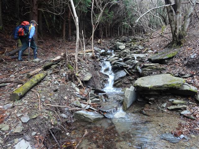 女川の石投山（いしなげざん） _a0127015_18384489.jpg