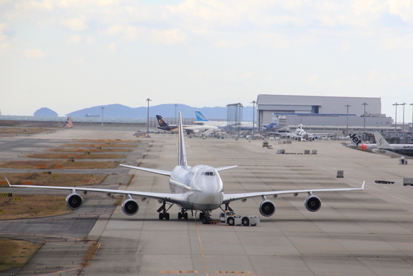2013年 関空 KIXレポ ルフトハンザドイツ航空 不具合発生_d0202264_736110.jpg