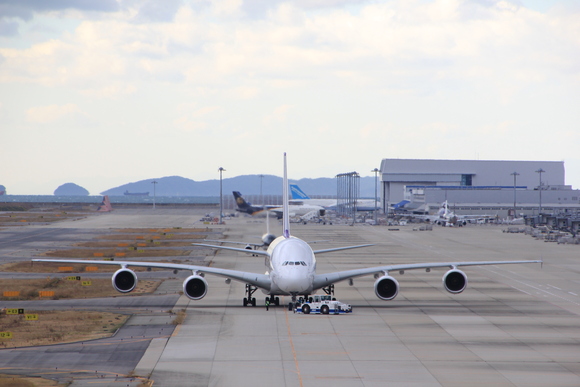 2013年 関空 KIX レポート エアバス380-800_d0202264_8423957.jpg