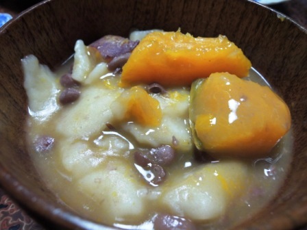 冬至に食べる「カボチャひっつみ」_b0206037_2242722.jpg