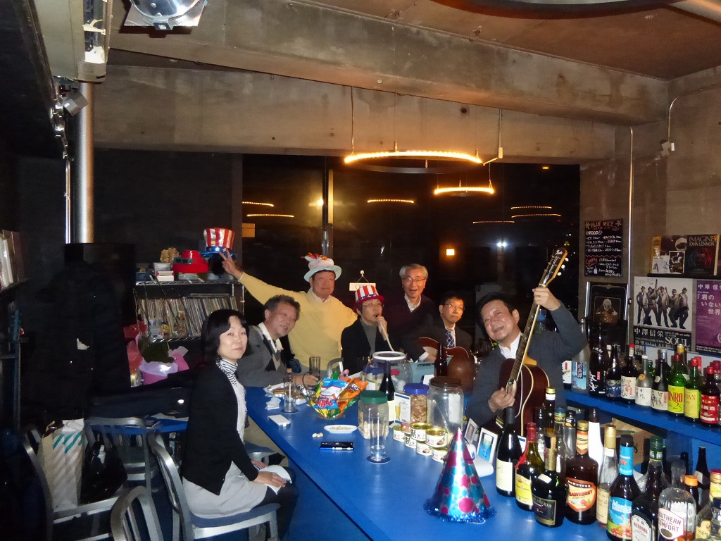 忘年会は続きます_f0205367_1657340.jpg