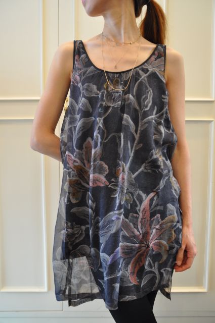 お花柄 と DRIES VAN NOTEN ._b0110586_1272951.jpg