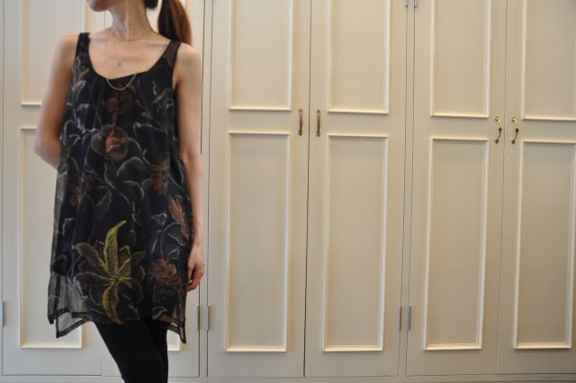 お花柄 と DRIES VAN NOTEN ._b0110586_19104239.jpg