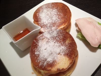 絶品パンケーキ Casa Bianca cafe 学芸大学_c0267598_11482.jpg