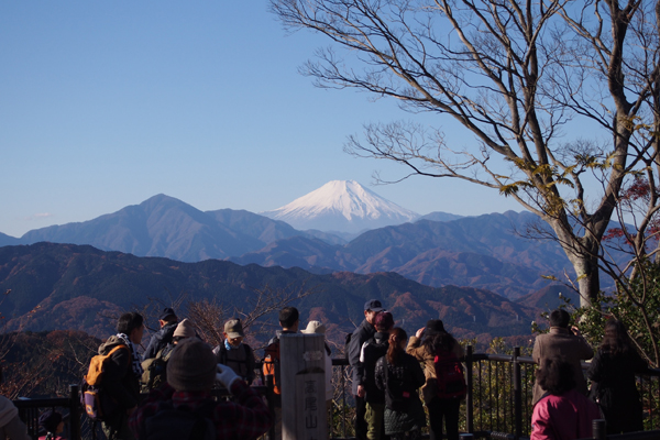 紅葉の高尾山（１）_b0096620_2295662.jpg