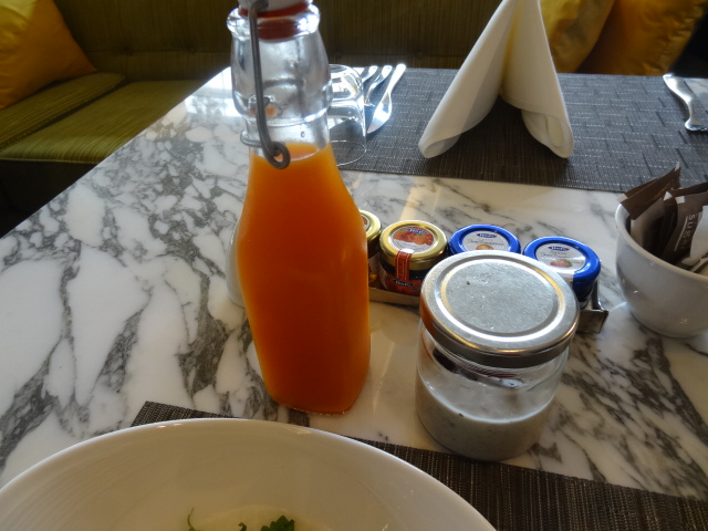 f0036857_21162864.jpg