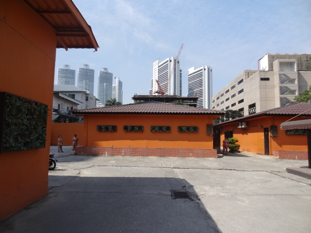 f0036857_2342324.jpg