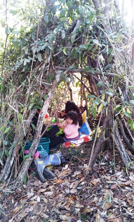 山の中の 『秘密基地』_f0163105_13231751.jpg