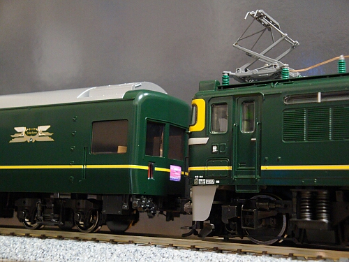 まずは機関車から：トミックス EF81形トワイライト色 : Scenery with