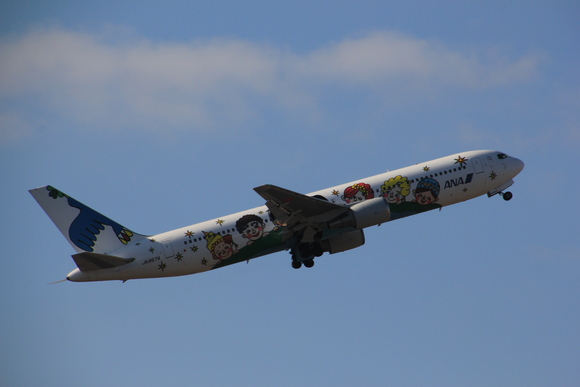 2013年 年の瀬 伊丹空港_d0202264_8541100.jpg