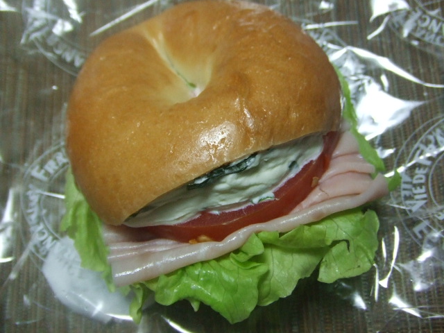 ヴィドフランス ハム&ハーブチーズ_f0076001_2345234.jpg