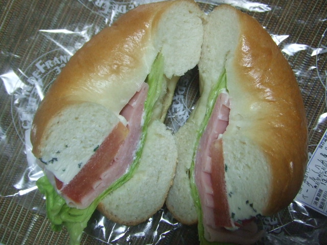 ヴィドフランス ハム&ハーブチーズ_f0076001_23453795.jpg