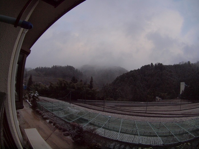 薄っすら雪景色_c0116915_23201734.jpg