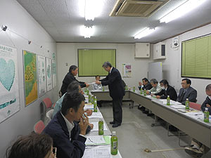 戦略会議開く_d0247345_1593098.jpg
