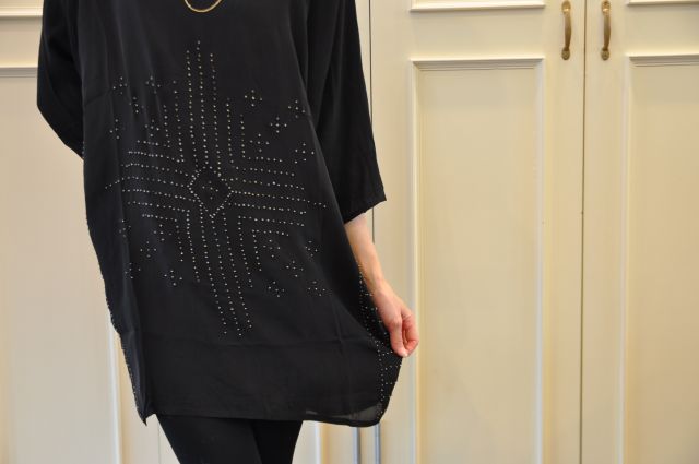 ビーズのワンピース ・・・ SWILDENS ._b0110586_2012358.jpg