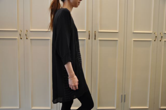 ビーズのワンピース ・・・ SWILDENS ._b0110586_20123616.jpg