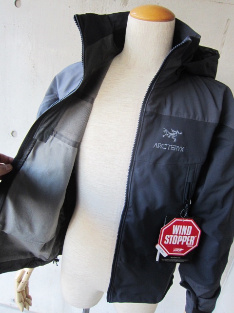 ARK\'TERYX ・・・ VENTA SV JACKET!★! 寒い冬をサラリ♪ とSTYLISH!に・・・_d0152280_11542218.jpg