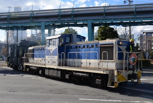 東京ﾒﾄﾛ1110F甲種輸送(神奈川臨海鉄道)他_c0238996_17314926.jpg