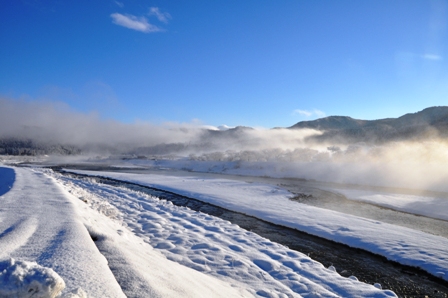 朝日に輝く雪景色！！_f0077877_9322571.jpg