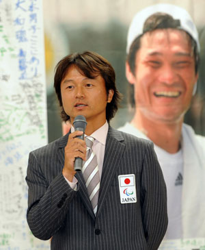 名古屋グリーンテニスクラブグループディレクター・丸山弘道選手をサポート!_c0003493_10135869.jpg