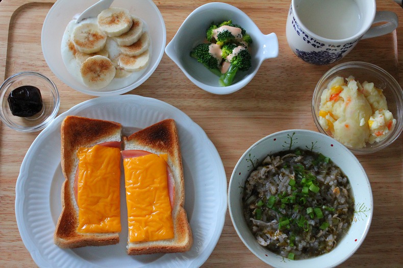 小学1年生の朝ごはん　◆12月編_c0204298_2352322.jpg