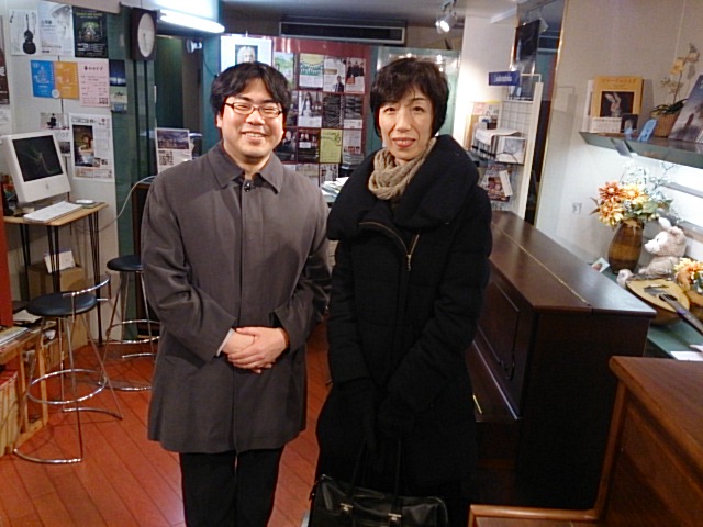 明日はぜひFMPORTさんを。昨日は今年最後のコンサートでした。_e0046190_16351011.jpg