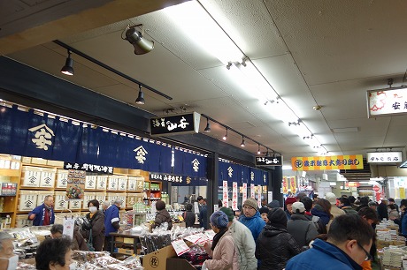 やっぱり市場は面白い(柳橋)_a0152501_1419144.jpg