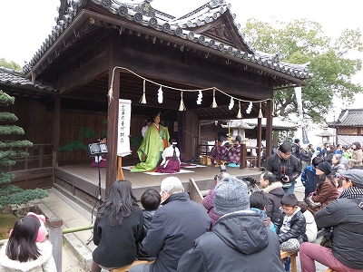 初詣は阿智神社、すごい人出_d0031853_20225374.jpg