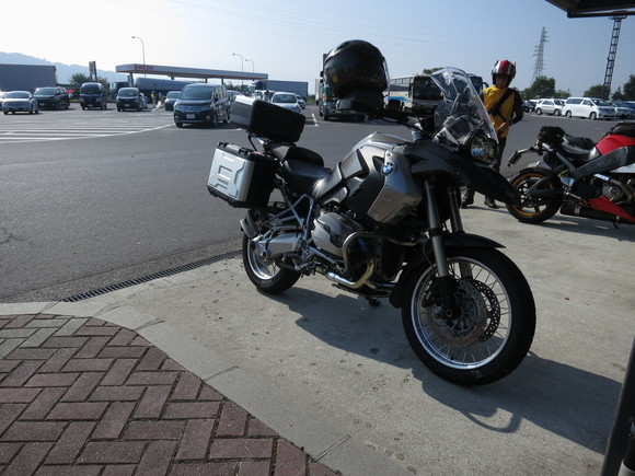 b0250353_22557.jpg