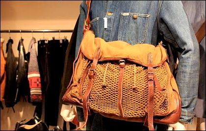 VINTAGE BAG_d0180746_1294953.jpg