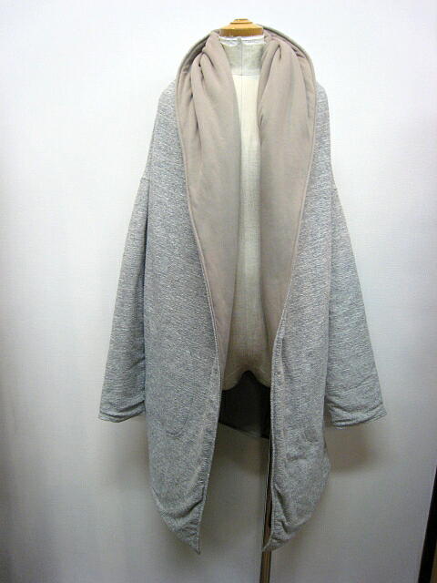 Ｓｑｕａｄｙ（スカディ） 　中綿入りショールカーデ  ＢＥＩＧＥ_a0089359_1341113.jpg