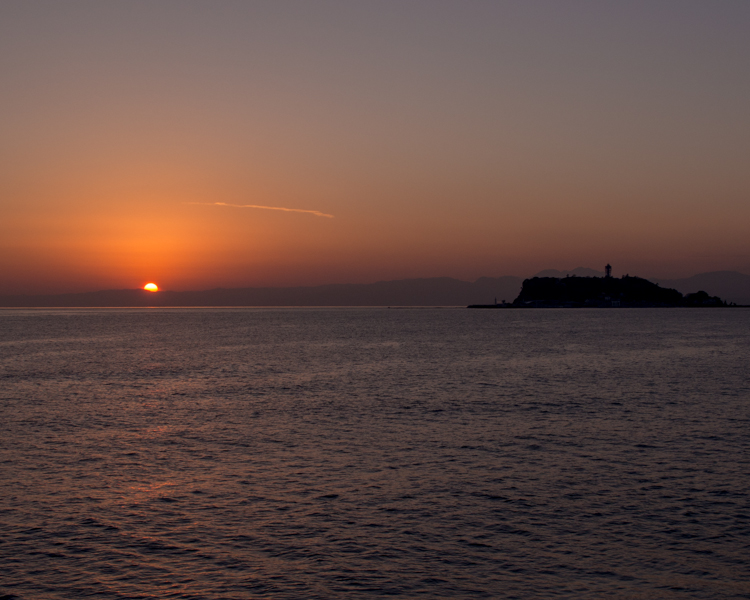 七里ヶ浜の夕景・新春篇。_b0022268_2028096.jpg