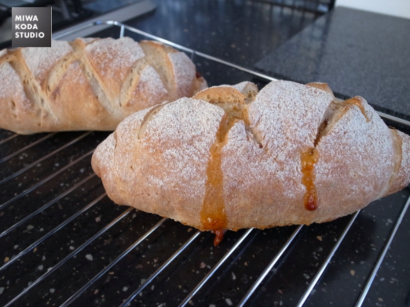 January 12, 2014 週末のパン:リンゴ Weekend Bread: Apple_a0307186_13121318.jpg