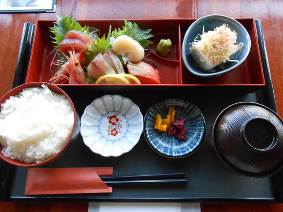 休暇中のランチも外食_e0173239_23333748.jpg