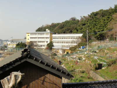 門司港近くの山歩き（北九州市門司区）_d0182075_2138446.jpg