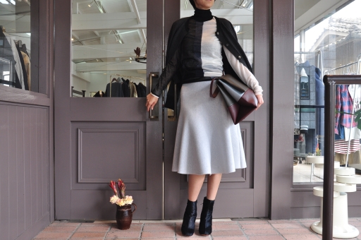 セール情報・・・CELINE_e0127399_20273328.jpg
