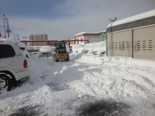 東京オートサロン準備の予定が除雪始めに、明寿ブログ、ランクル200ディーゼル_b0127002_20481121.jpg