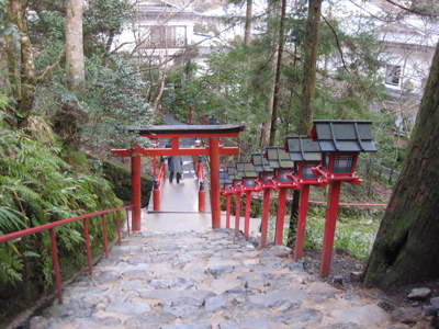 初詣・・・静かな神社のつもりが_a0164011_129275.jpg