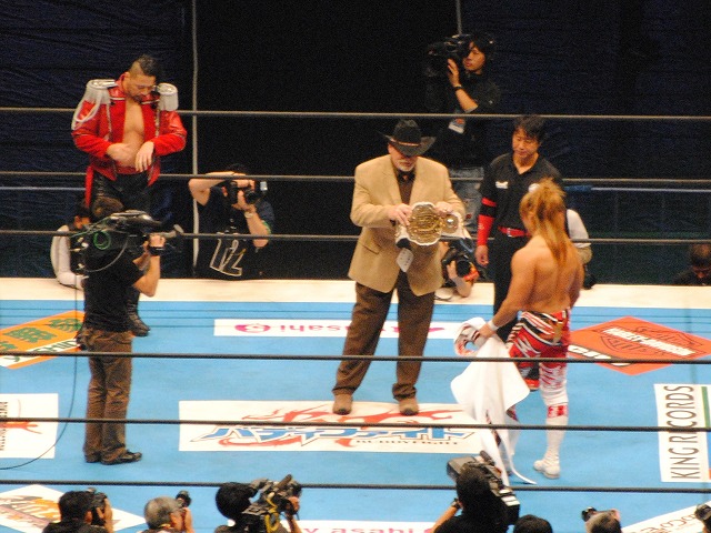 新日本プロレス「WRESTLE KINGDOM 8 in 東京ドーム」_b0000829_10494847.jpg