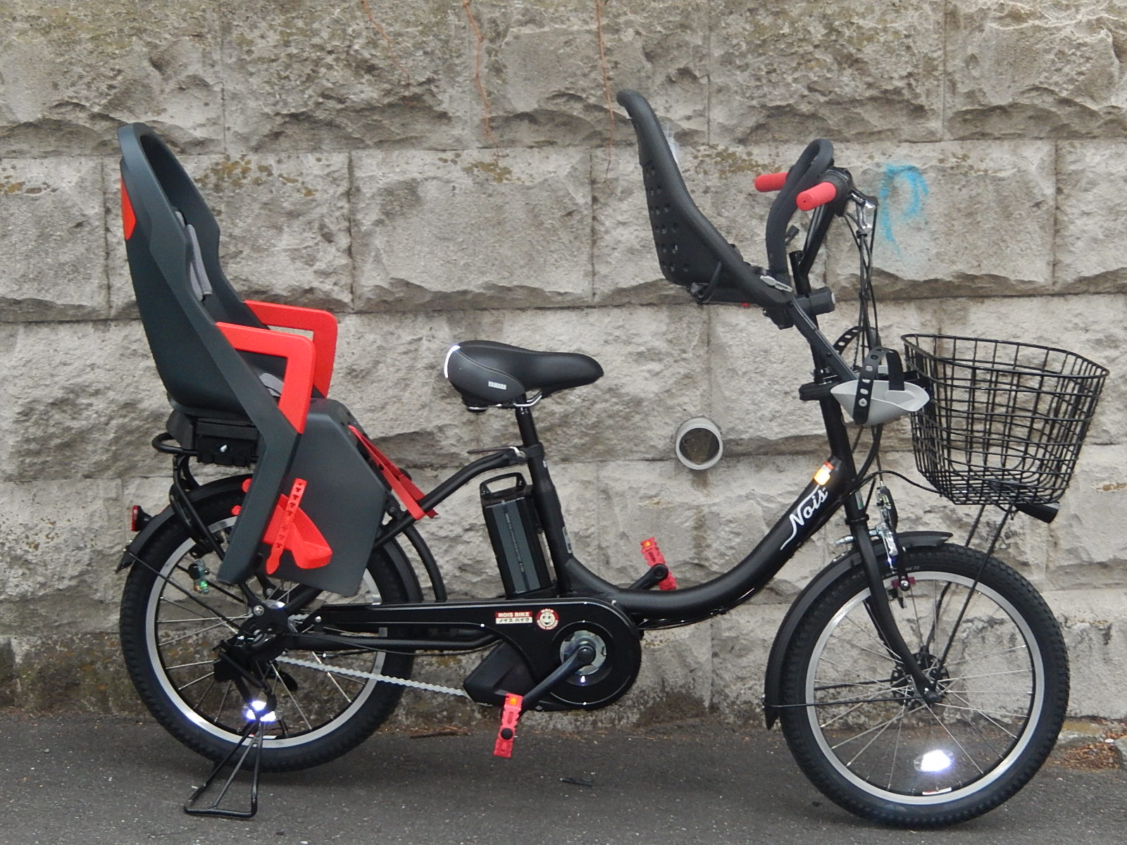 NOiS 納車_e0188759_1641187.jpg