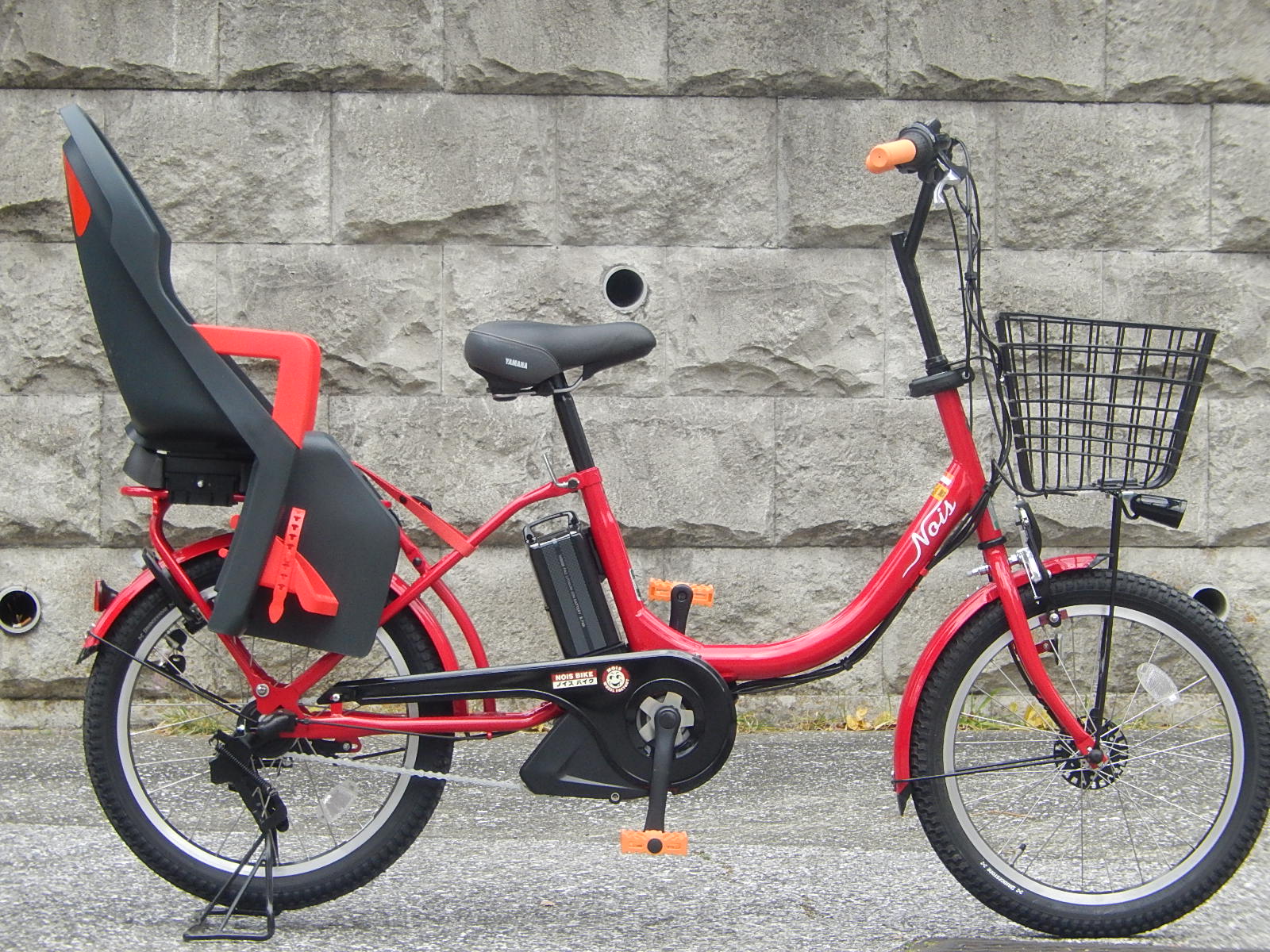 NOiS 納車_e0188759_1642957.jpg