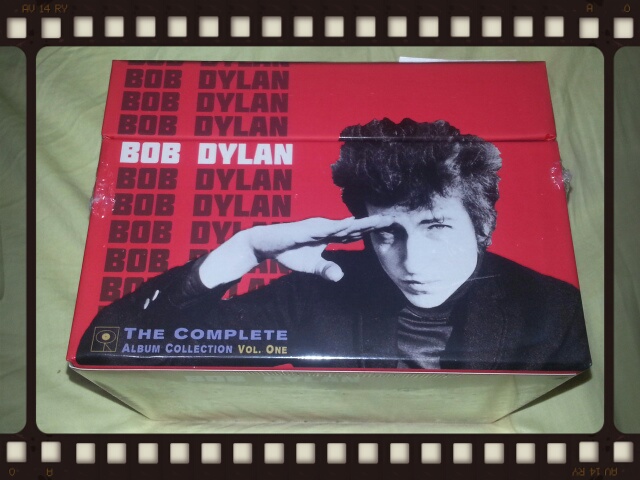 BOB DYLAN / THE COMPLETE COLUMBIA ALBUMS COLLECTION VOL.ONE_b0042308_21244745.jpg